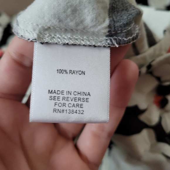 Modcloth 70’s style daisy pants Ultra High rise. Wide leg daisy print. - Picture 3 of 7